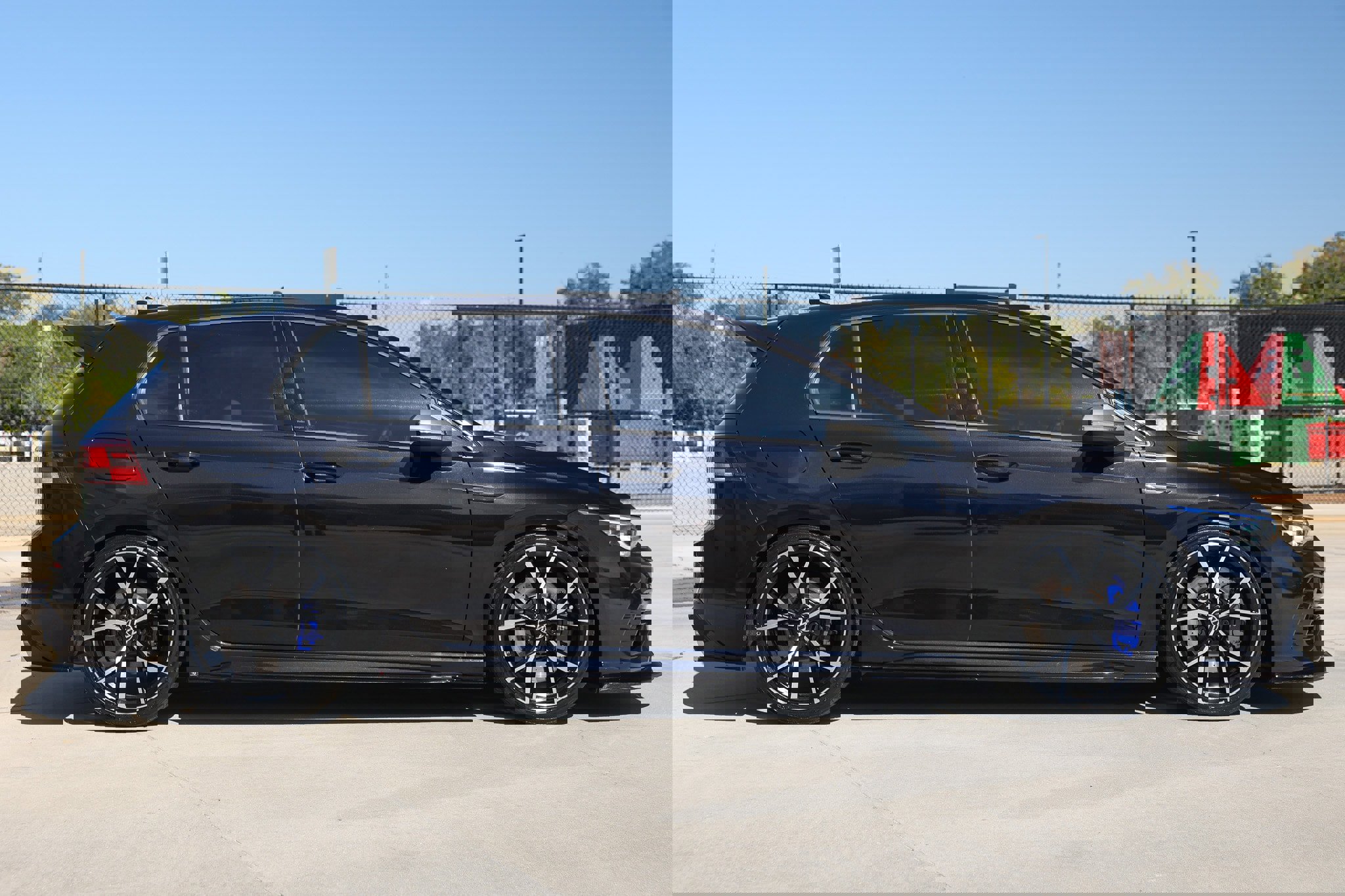 Used 2023 Volkswagen Golf R image 18