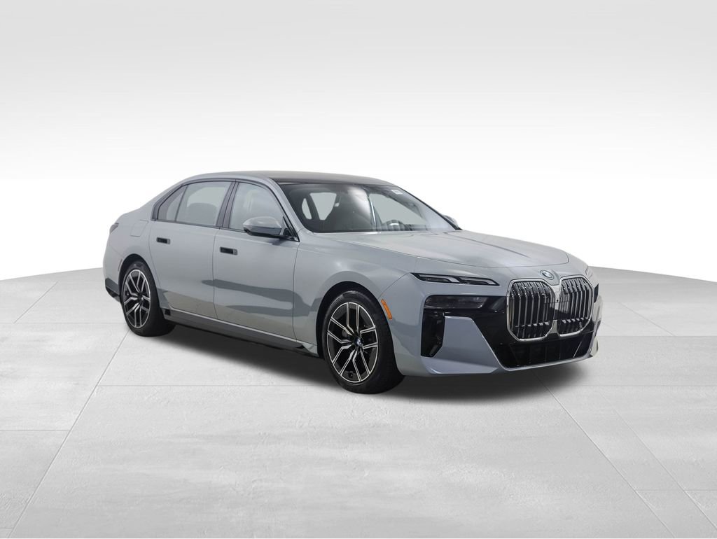 New 2026 BMW 750e xDrive image 8
