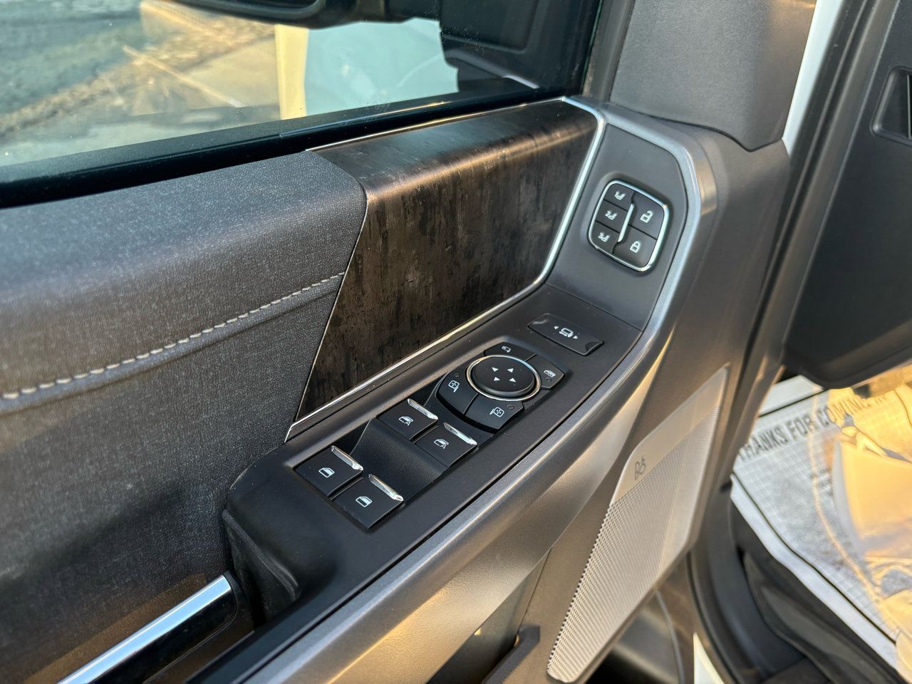 Used 2023 Ford F350 Lariat image 14