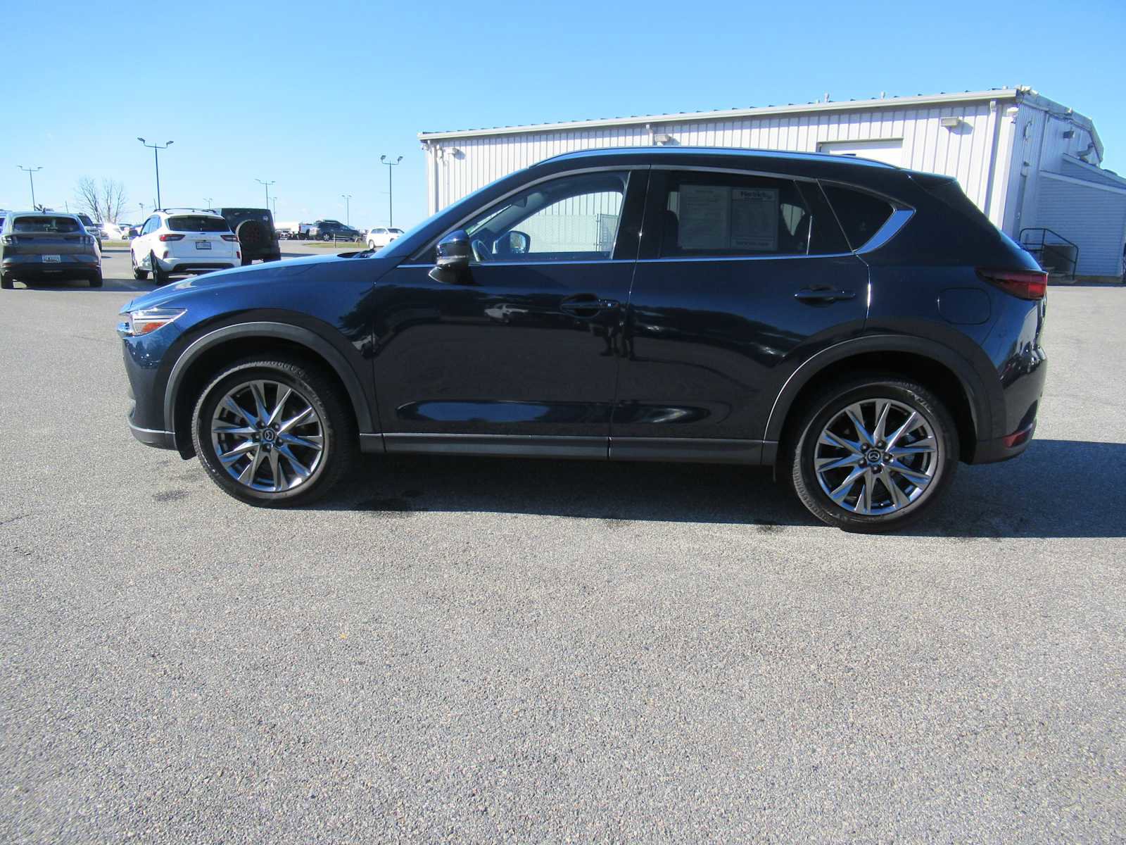 Used 2021 MAZDA CX-5 Signature image 9