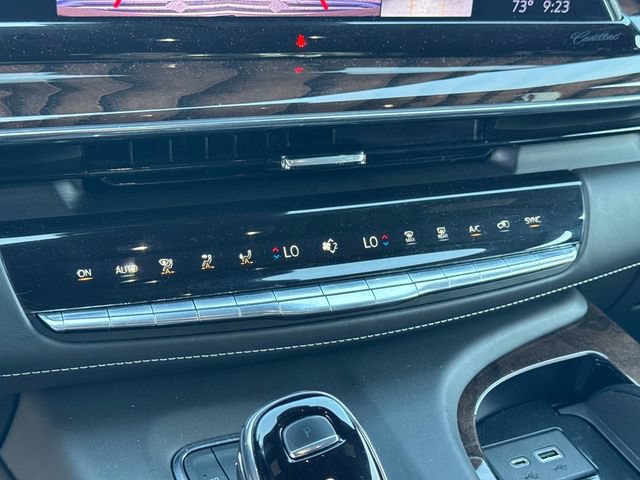 Certified 2023 Cadillac Escalade Premium Luxury Platinum AWD/4WD image 27