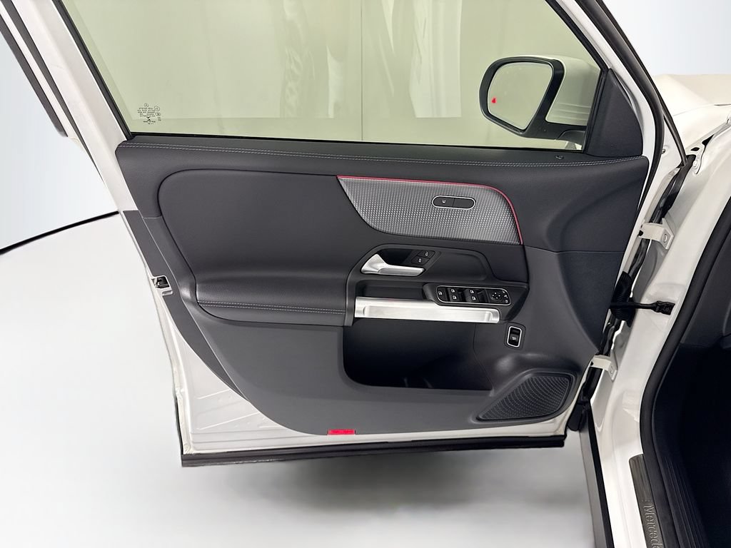 Certified 2022 Mercedes-Benz GLB 250 4MATIC image 24