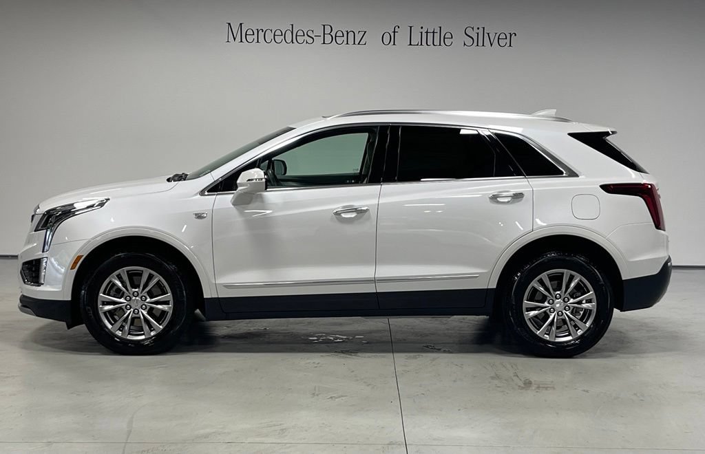 Used 2023 Cadillac XT5 Premium Luxury AWD/4WD image 2