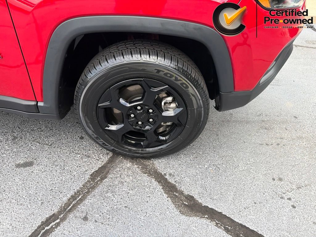Certified 2023 Jeep Compass Trailhawk w/ Trailhawk Elite Group AWD/4WD image 19