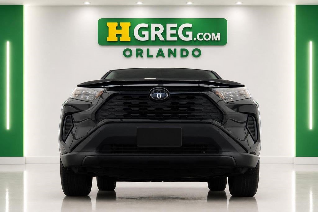 Used 2020 Toyota RAV4 LE FWD image 7