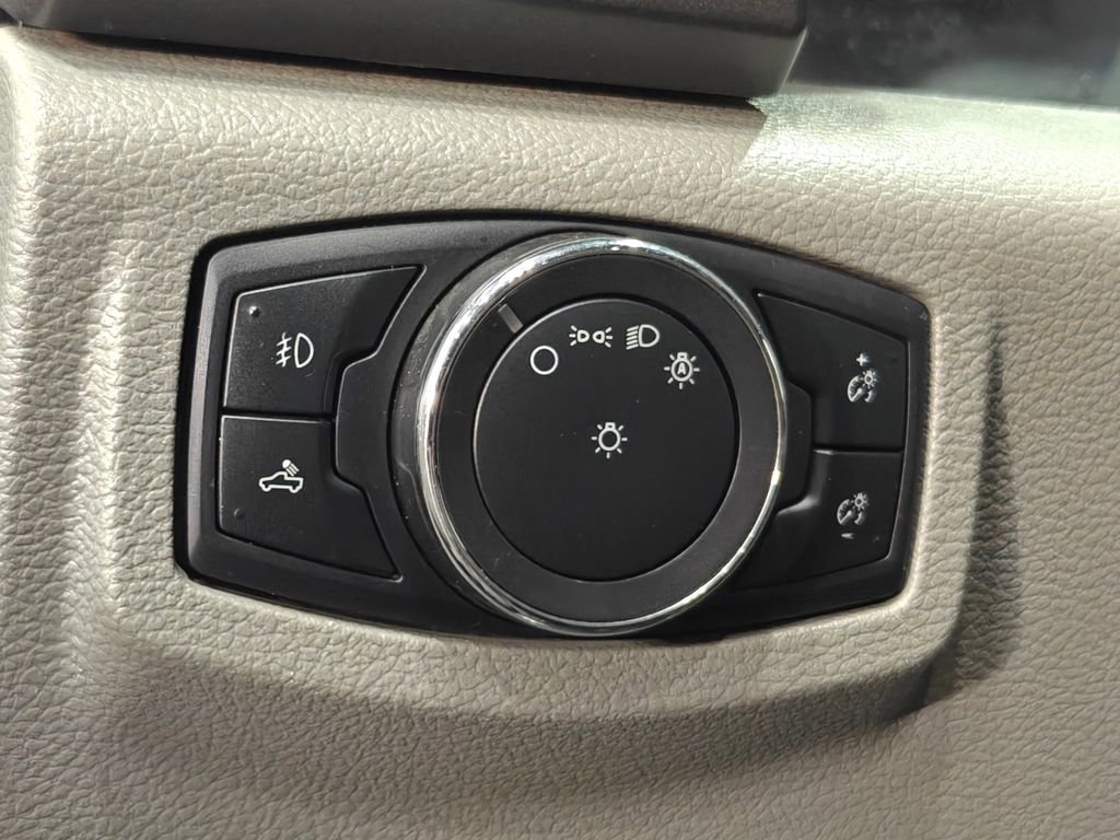 Used 2019 Ford F150 XLT w/ Trailer Tow Package image 38
