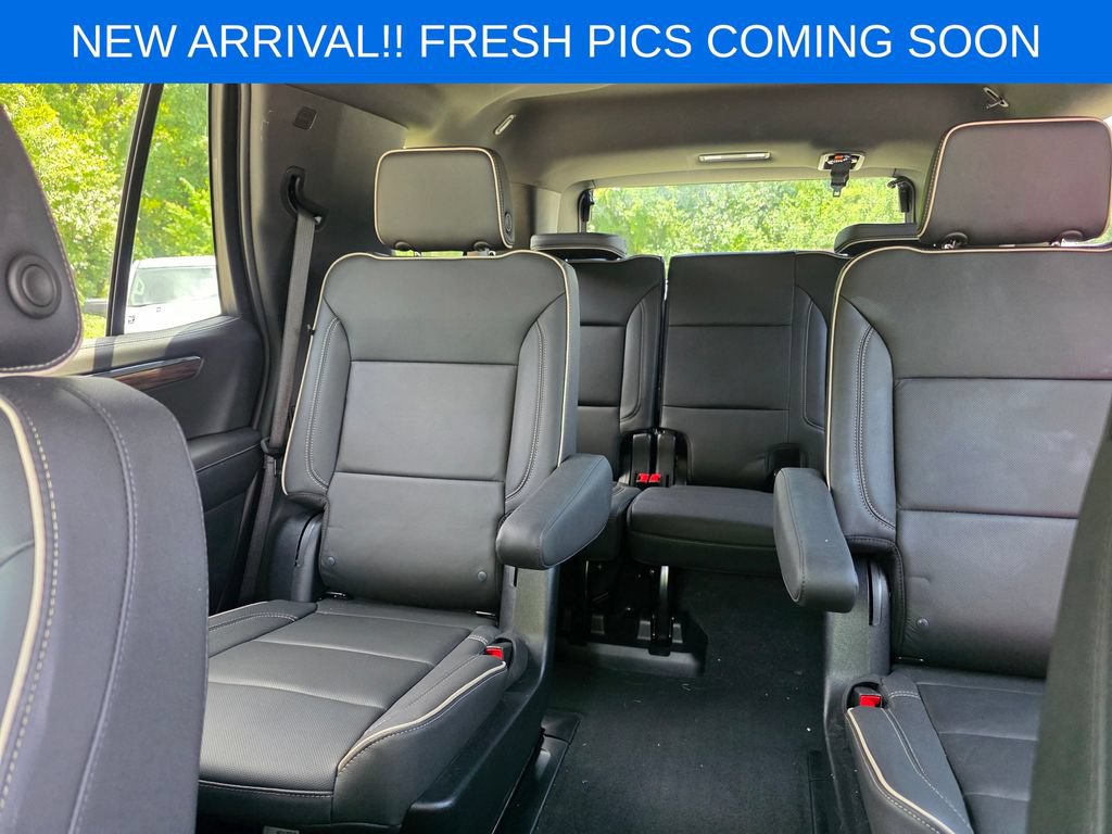 Used 2025 Chevrolet Tahoe Premier RWD image 13