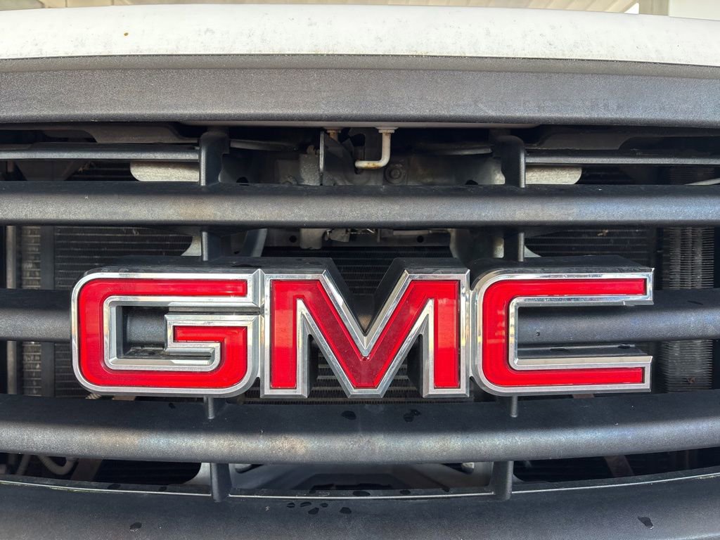 Used 2010 GMC Sierra 1500 W/T AWD/4WD image 3