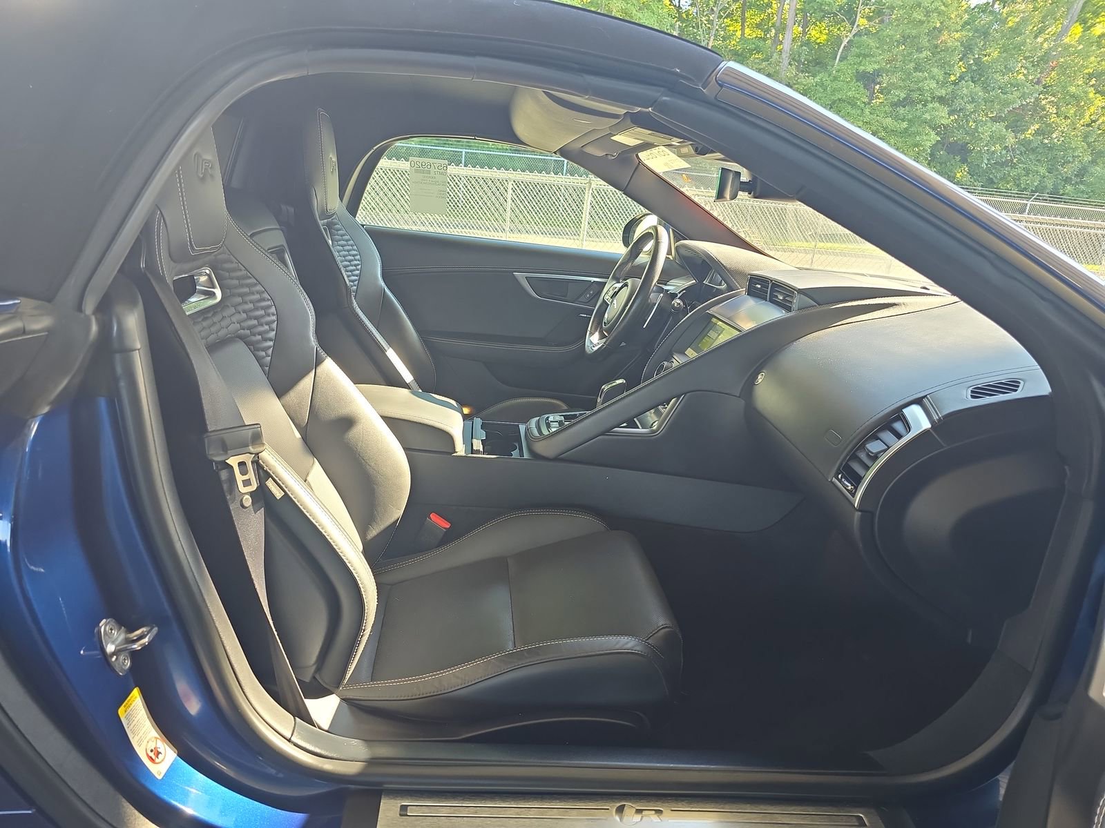 Used 2021 Jaguar F-TYPE R AWD/4WD image 11
