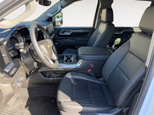 Certified 2025 Chevrolet Silverado 3500 LTZ w/ LTZ Plus Package image 9