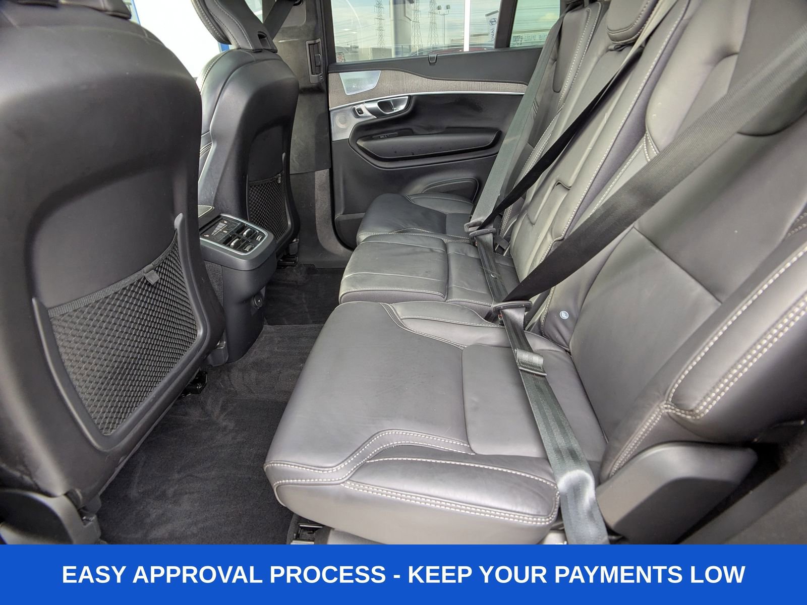 Used 2024 Volvo XC90 B6 Ultimate w/ Lounge Package image 14