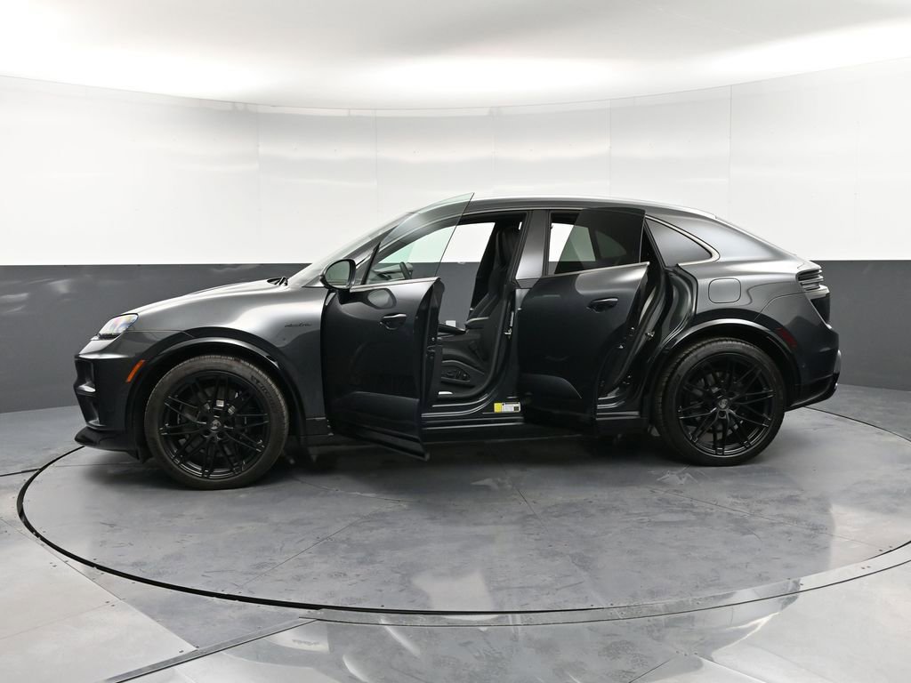 Certified 2024 Porsche Macan Turbo Electric image 40