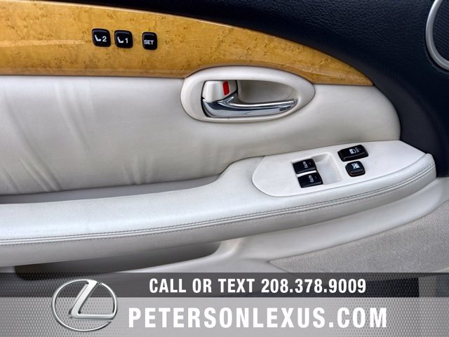 Used 2005 Lexus SC 430 Convertible RWD image 20