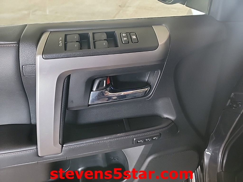 Used 2023 Toyota 4Runner Limited image 11