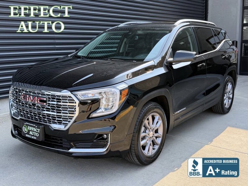 Used 2024 GMC Terrain SLT w/ Infotainment Package II