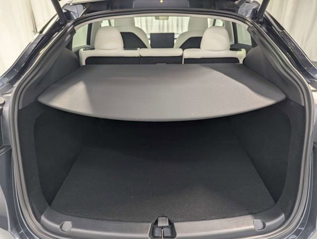 Used 2024 Tesla Model Y Long Range image 26