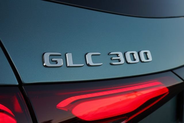 New 2026 Mercedes-Benz GLC 300 image 15