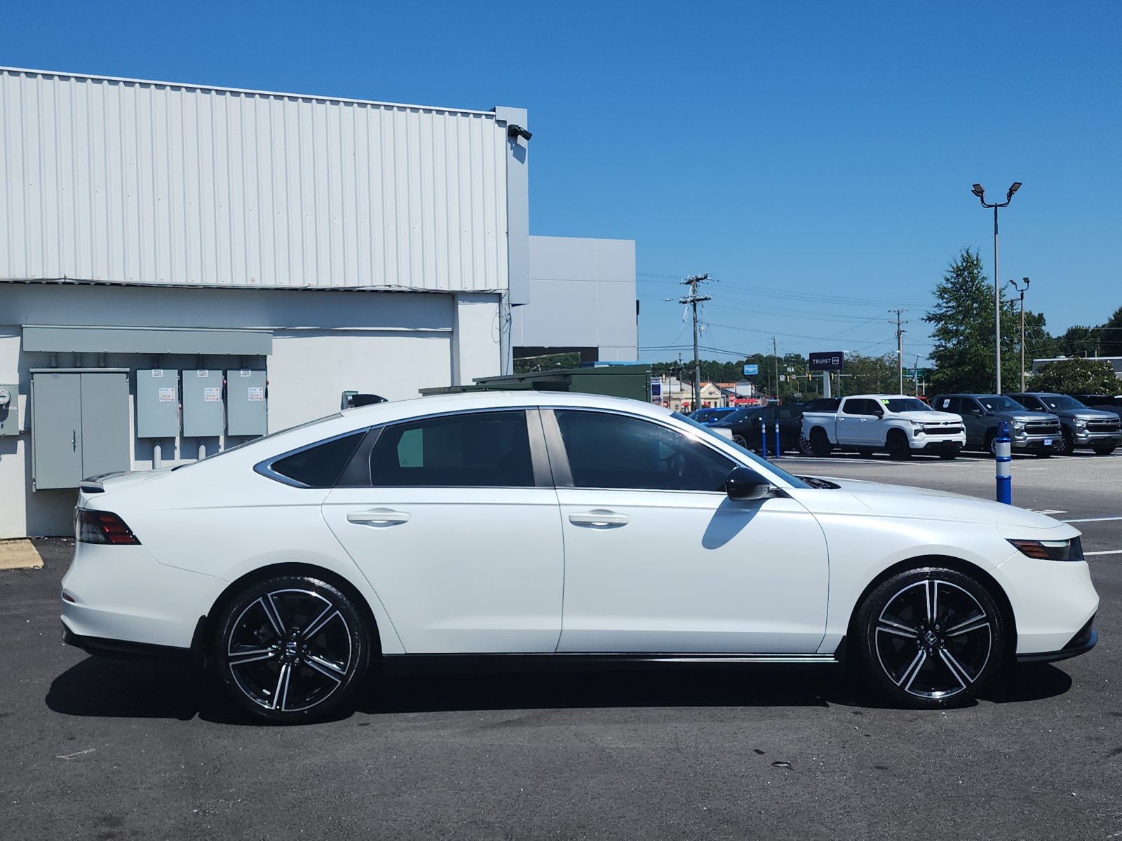 Used 2023 Honda Accord Sport image 6