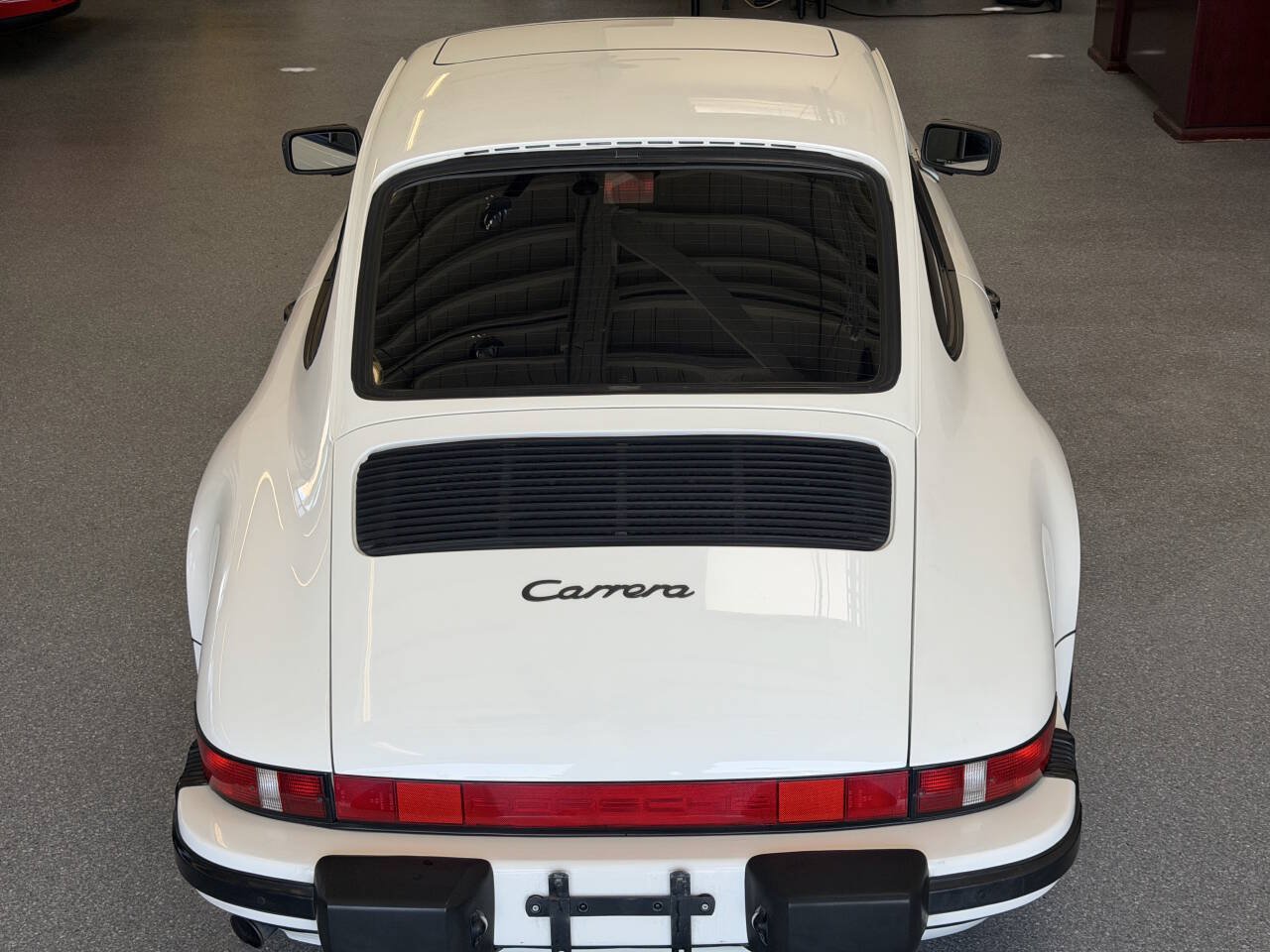 Used 1988 Porsche 911 Carrera RWD image 15