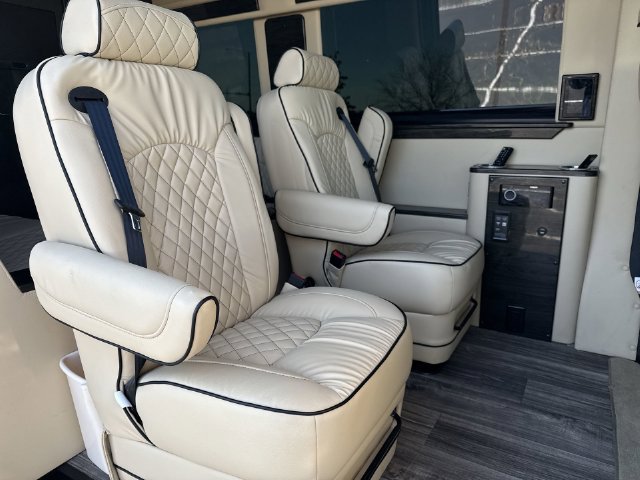 Used 2022 Mercedes-Benz Sprinter 2500 image 20
