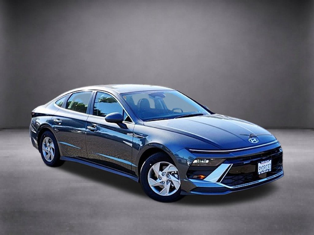 Used 2026 Hyundai Sonata SE FWD image 3