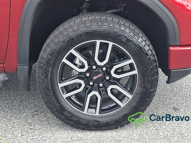 Used 2026 GMC Sierra 1500 AT4 w/ Technology Package AWD/4WD image 8
