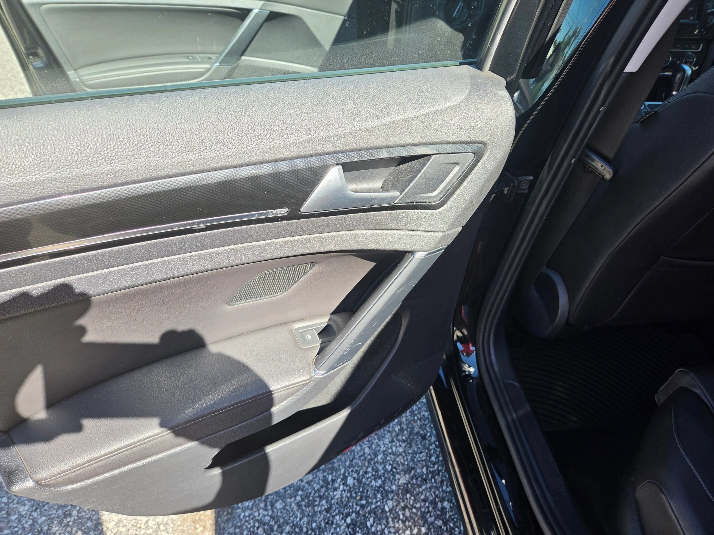 Used 2015 Volkswagen Golf SEL w/ Lighting Package (SEL) FWD image 19