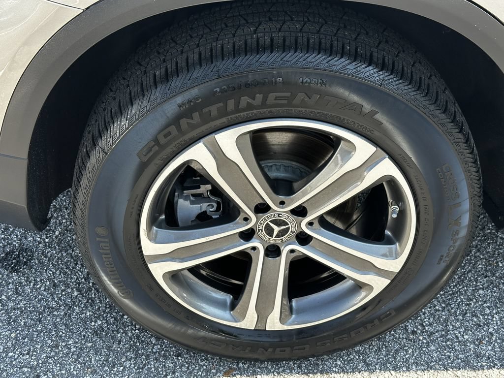 Certified 2021 Mercedes-Benz GLC 300 image 20