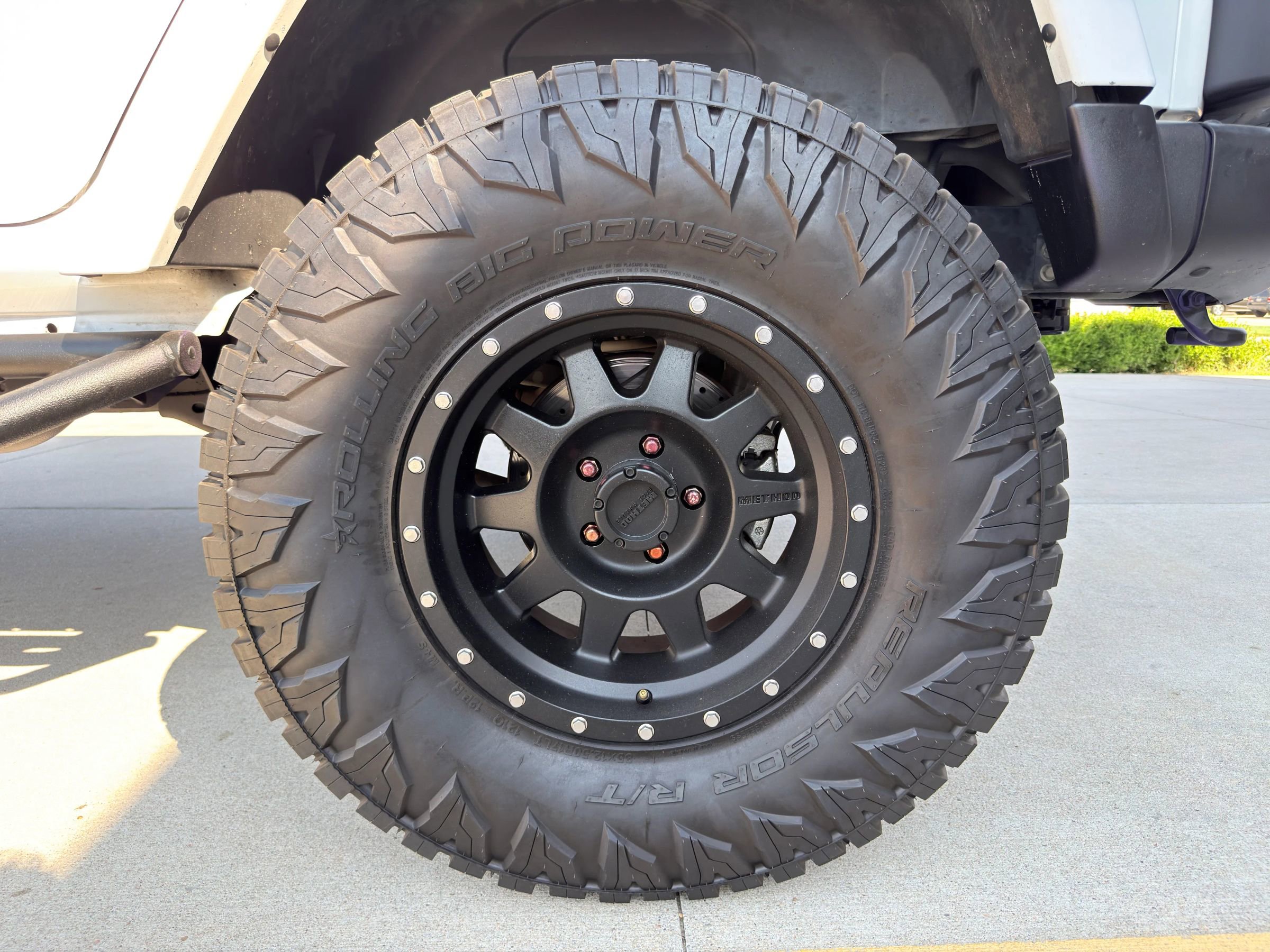 Used 2014 Jeep Wrangler Unlimited Rubicon image 23