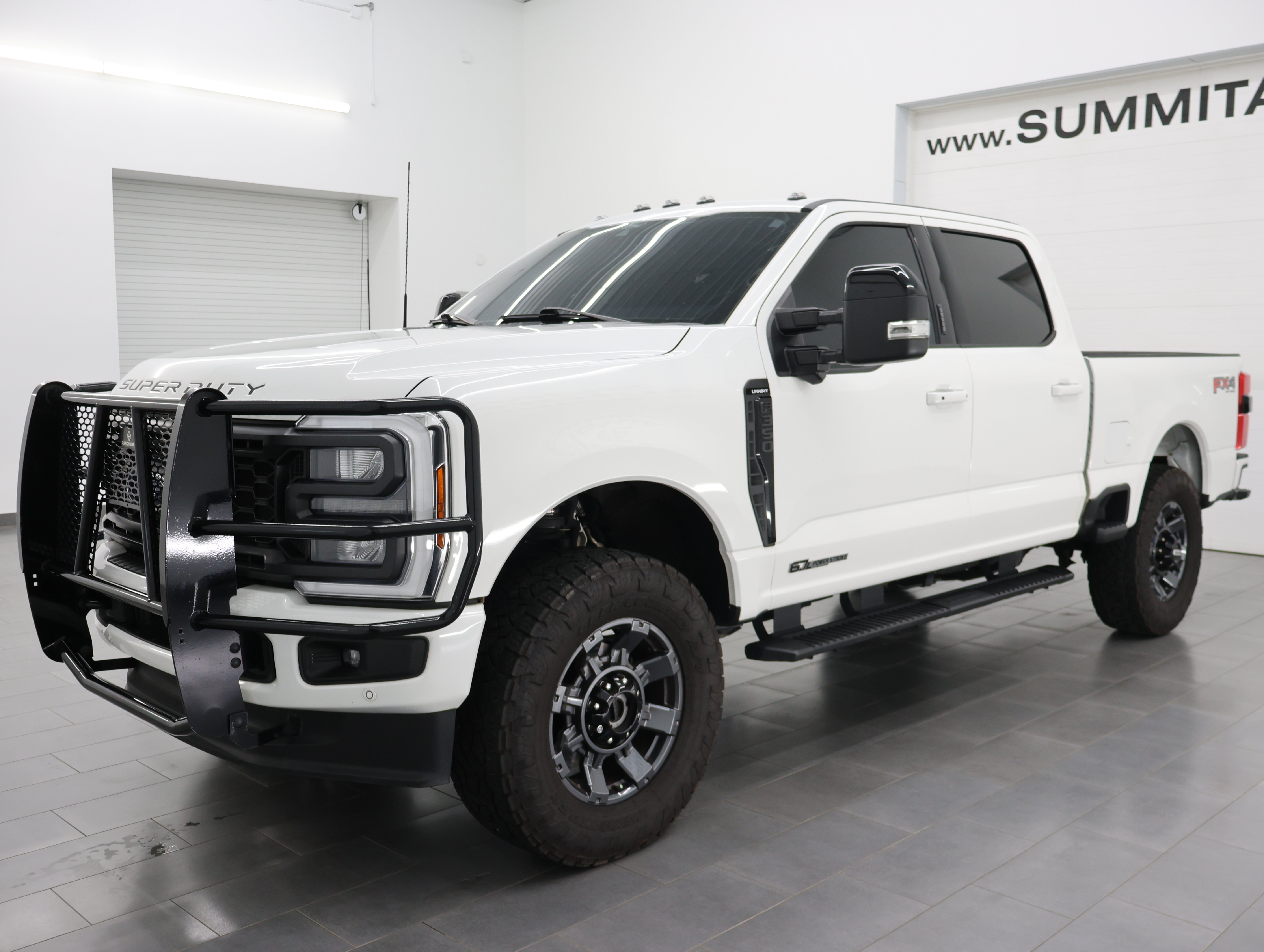 Used 2024 Ford F350 Lariat w/ Lariat Ultimate Package AWD/4WD image 7