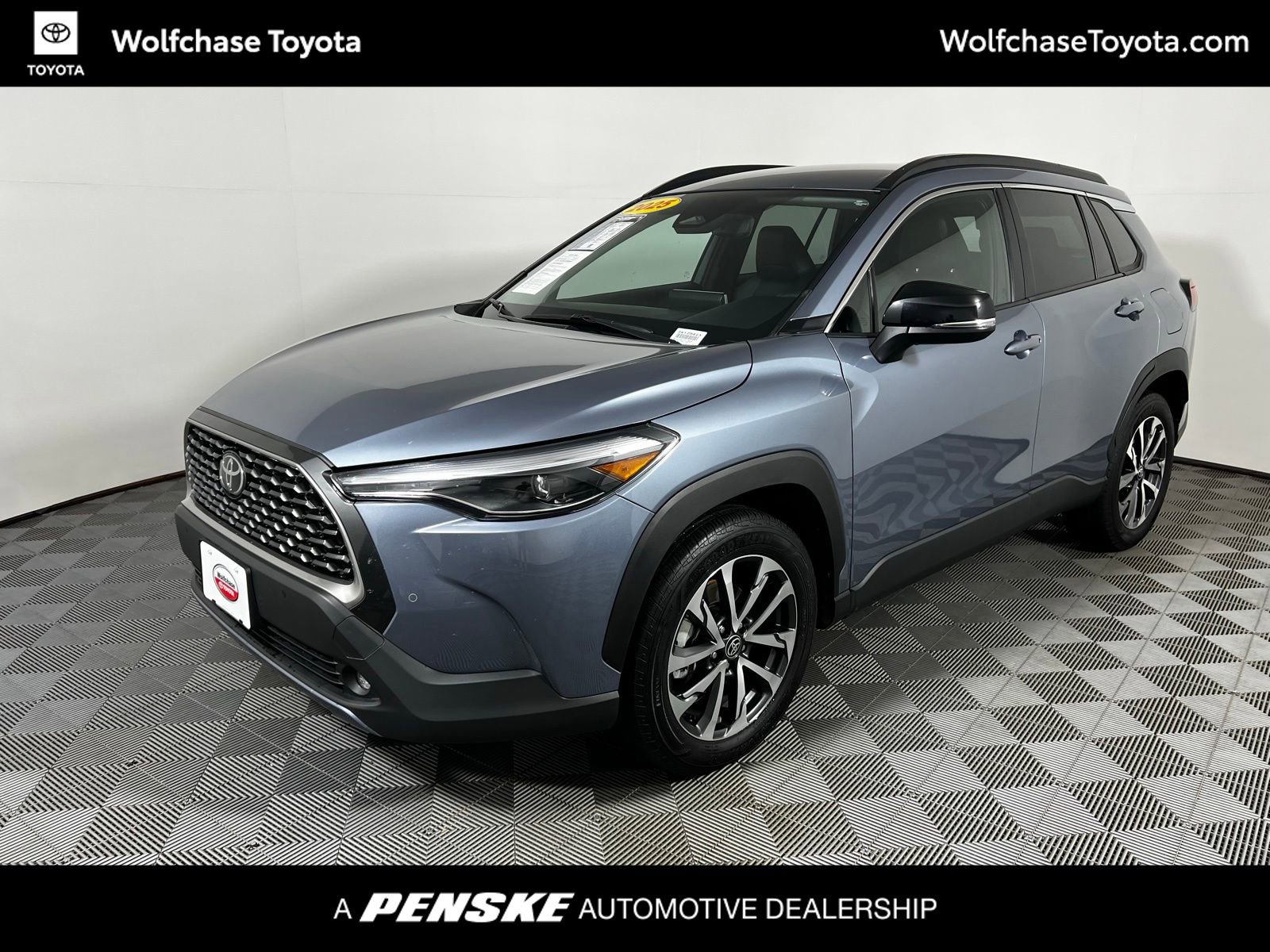 Certified 2025 Toyota Corolla Cross XLE AWD/4WD image 1