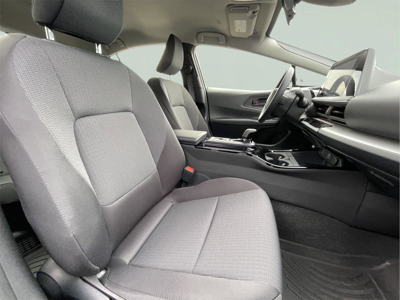 Used 2026 Toyota Prius LE image 21