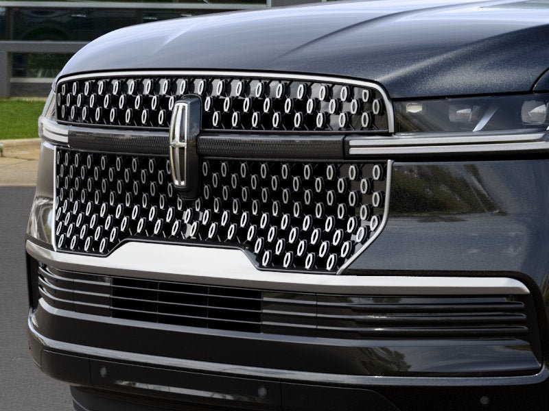 New 2027 Lincoln Navigator Reserve AWD/4WD image 17