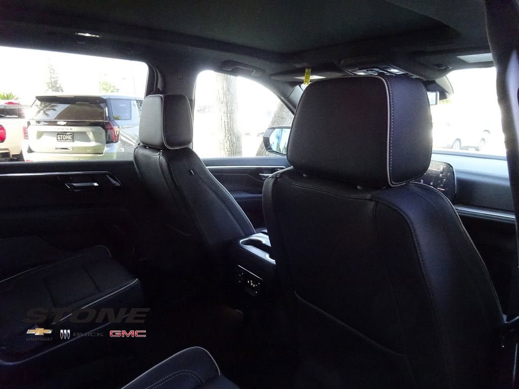 New 2026 Chevrolet Tahoe Premier w/ Sun And Tow Package AWD/4WD image 22