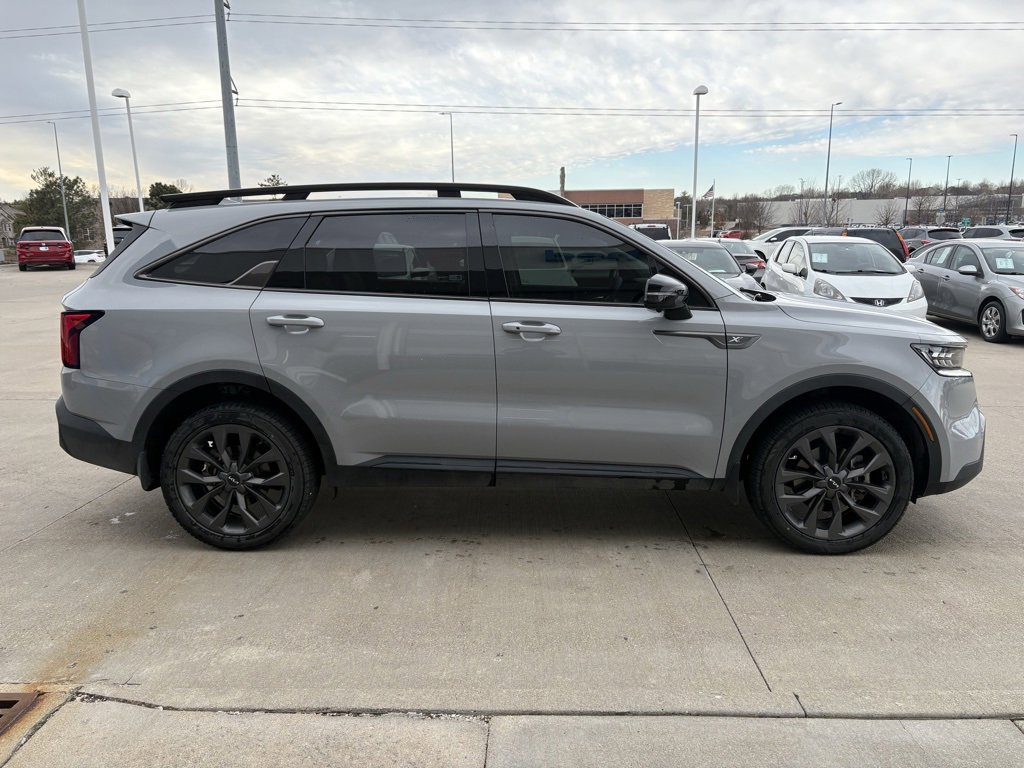 Used 2023 Kia Sorento SX Prestige image 4