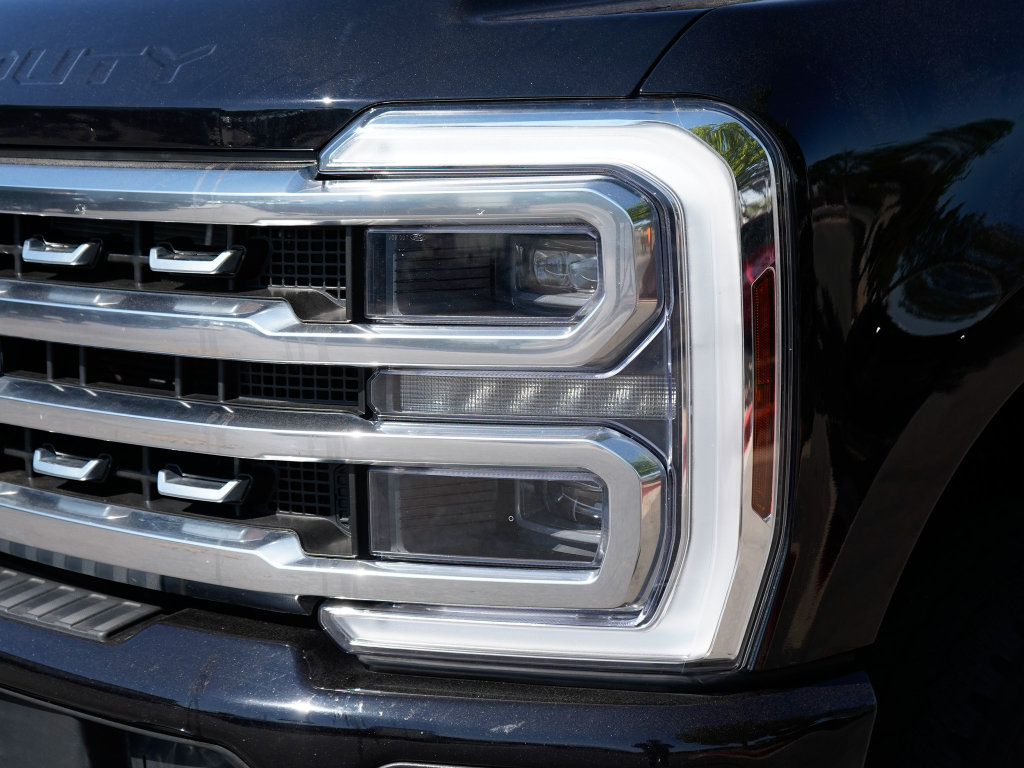 Used 2024 Ford F350 Platinum w/ FX4 Off-Road Package AWD/4WD image 11