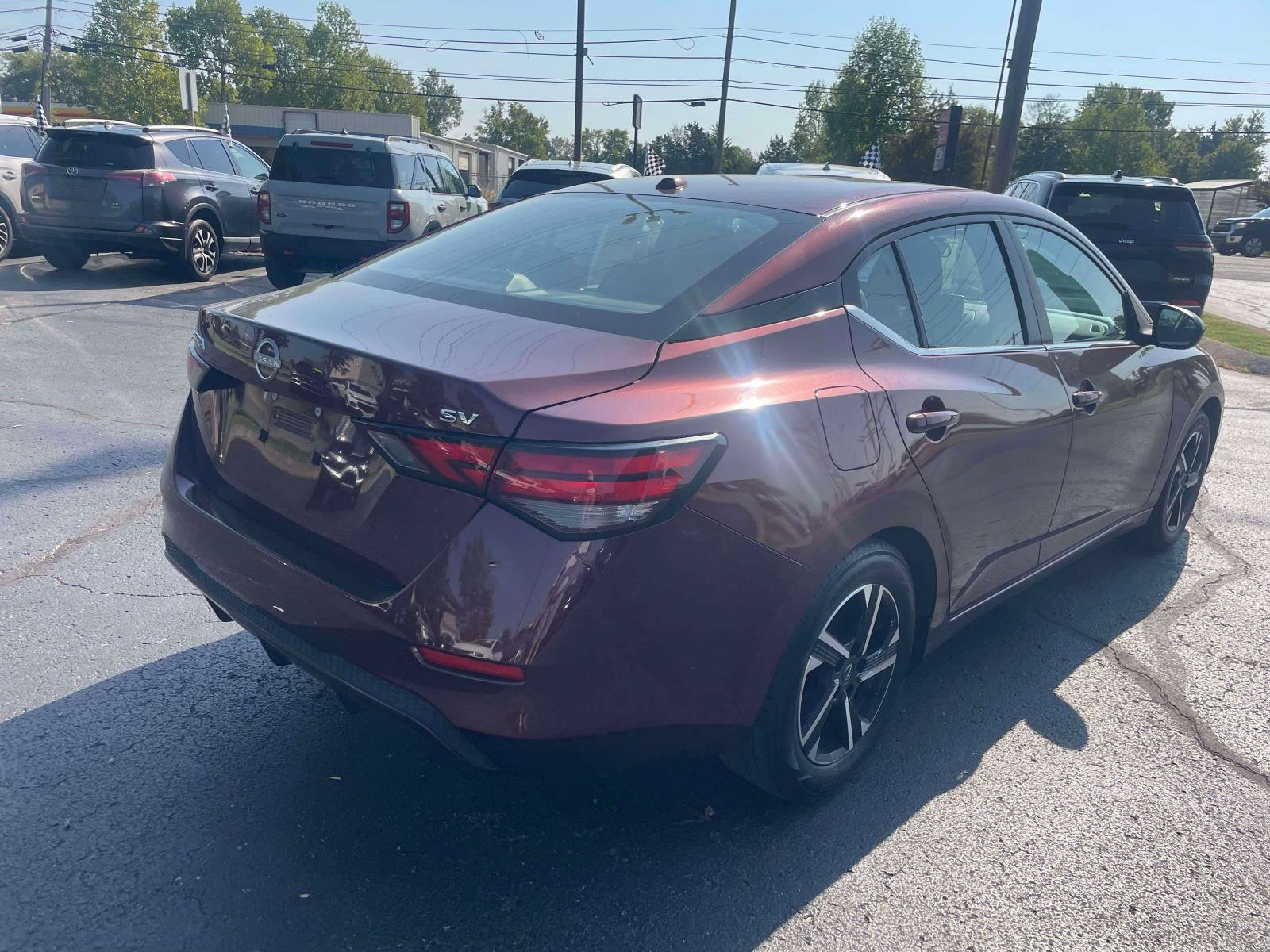 Used 2024 Nissan Sentra SV FWD image 9