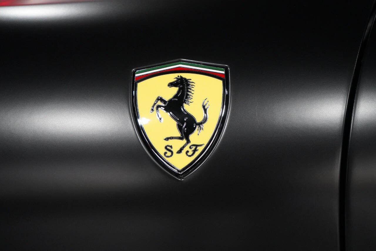 Used 2023 Ferrari Roma RWD image 28