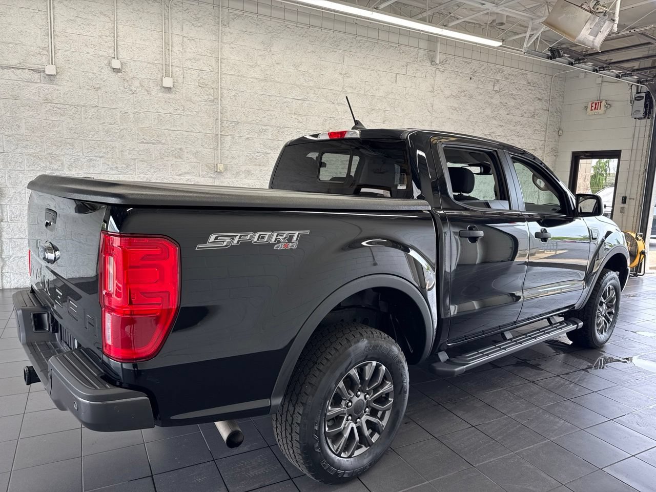 Used 2021 Ford Ranger XLT w/ Equipment Group 302A High AWD/4WD image 8