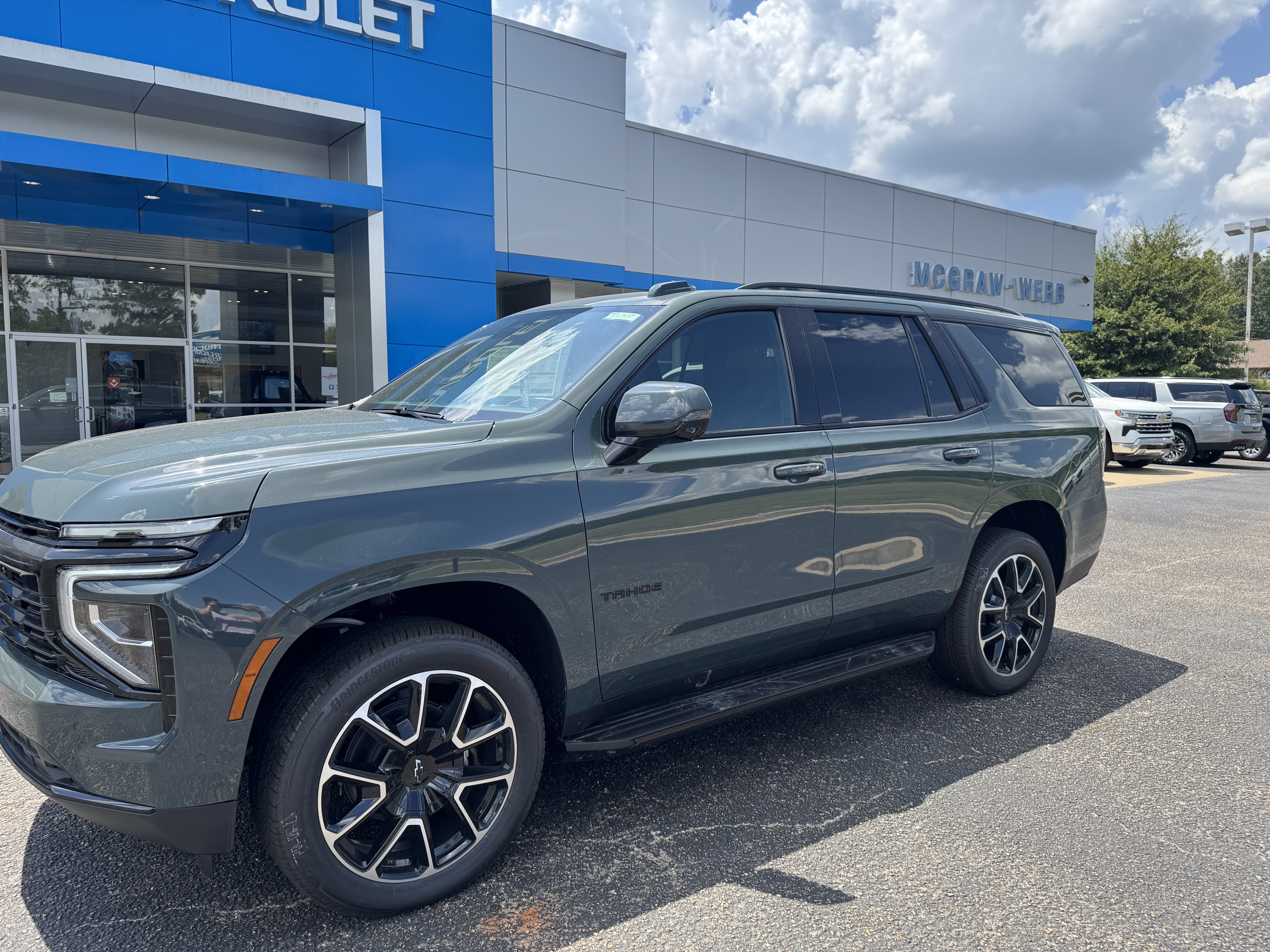 New 2026 Chevrolet Tahoe RST w/ Comfort Package AWD/4WD image 2