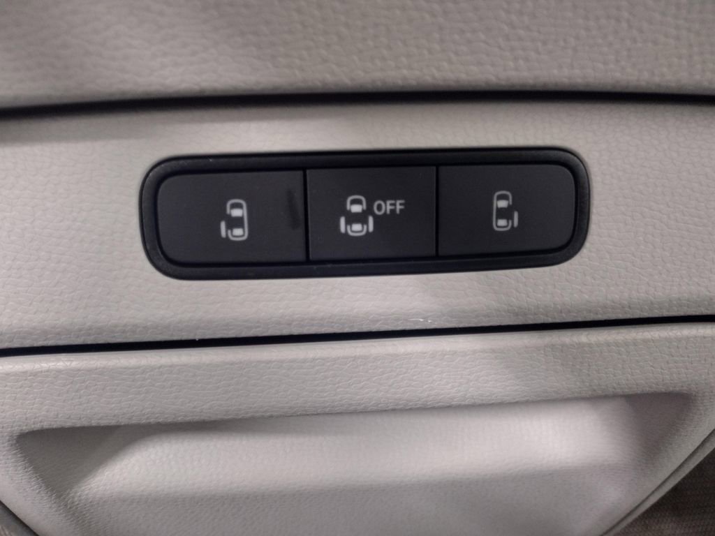 New 2025 Volkswagen ID. Buzz 1st Edition image 29
