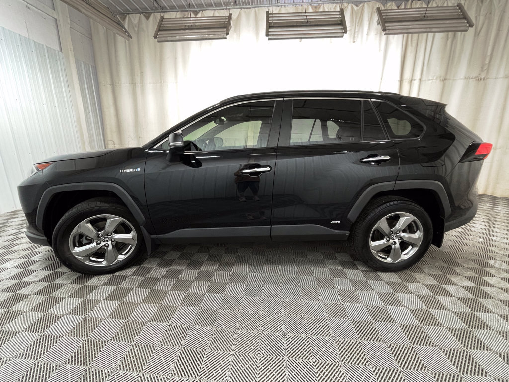 Used 2019 Toyota RAV4 Limited w/ Carpet Mat Package AWD/4WD image 15