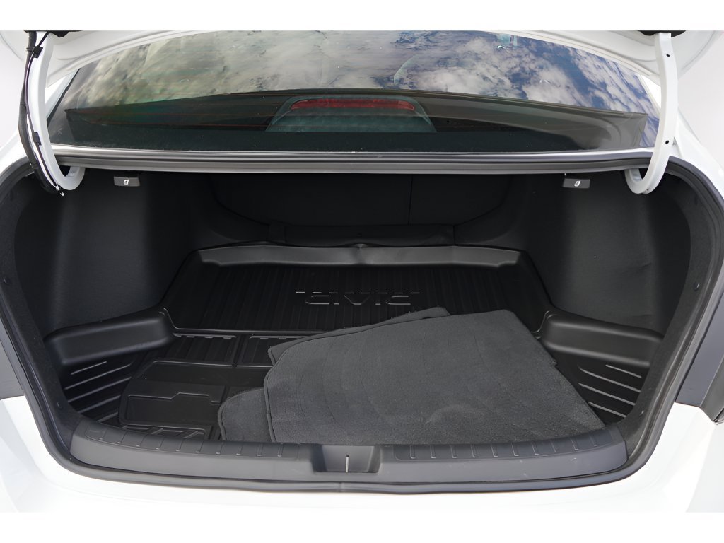 Used 2026 Honda Civic Sport image 32