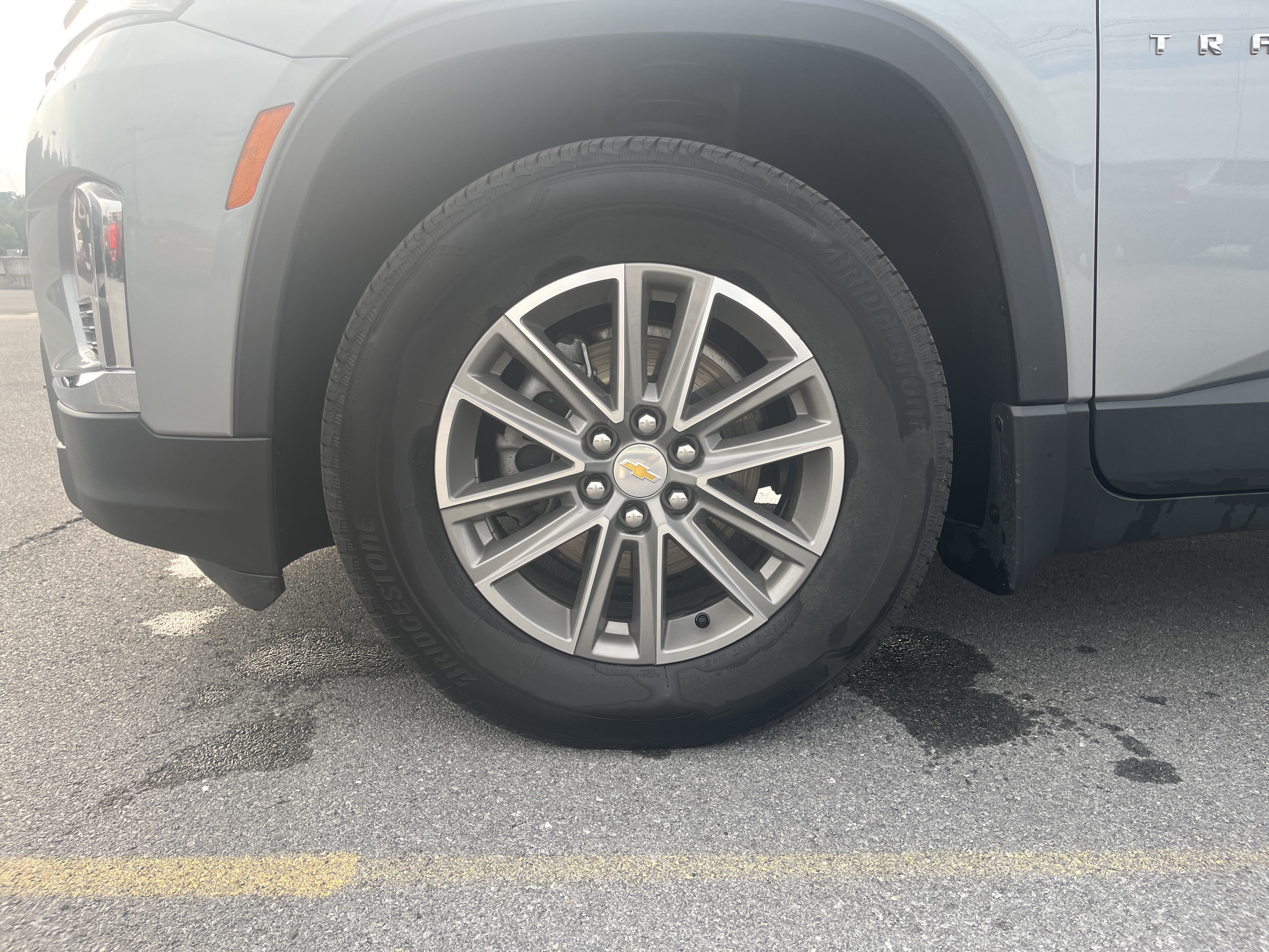 Used 2023 Chevrolet Traverse LT w/ LPO, Floor Liner Package AWD/4WD image 17