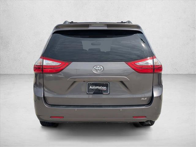 Used 2016 Toyota Sienna XLE w/ XLE Navigation Package image 7