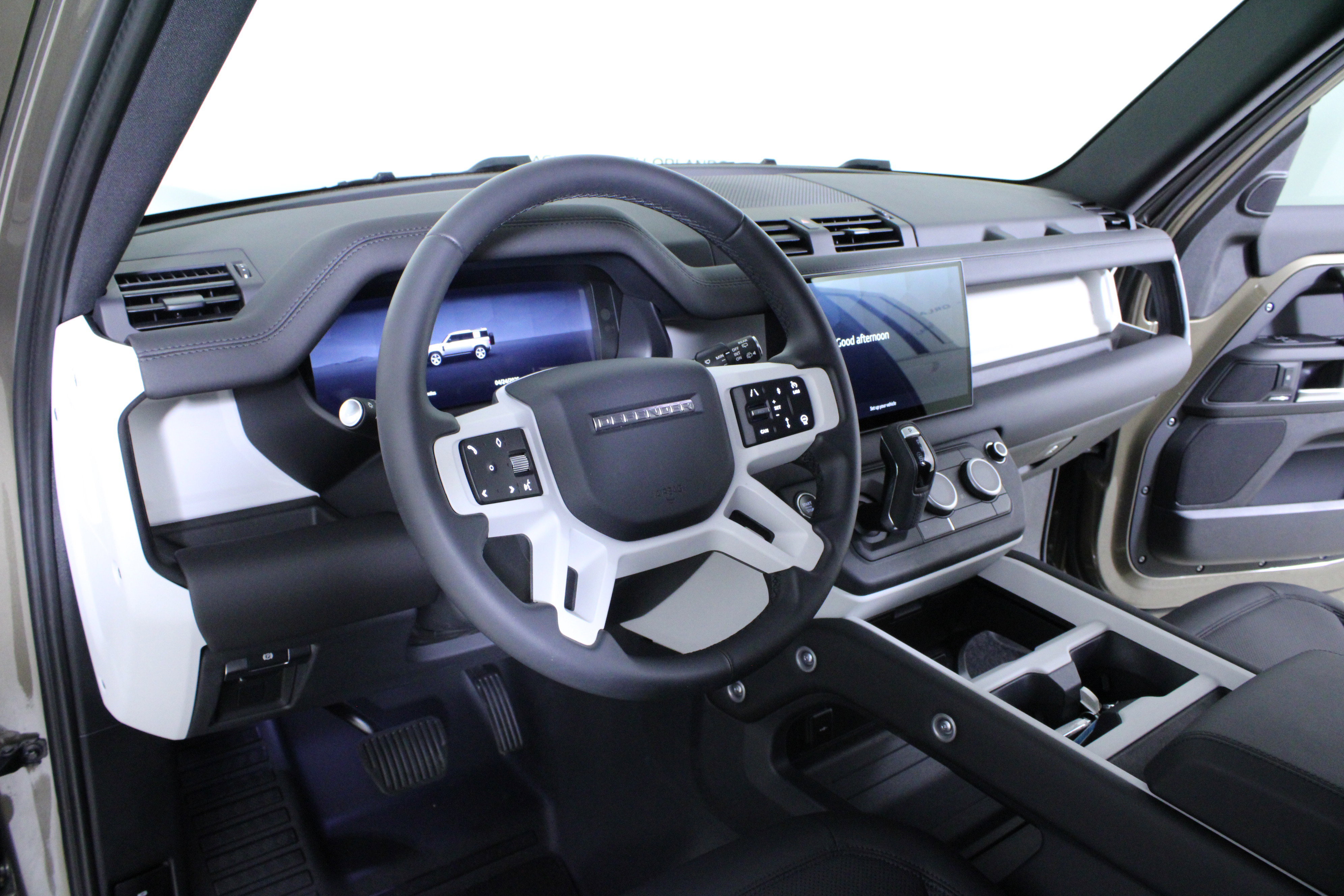 Used 2025 Land Rover Defender 110 S AWD/4WD image 19