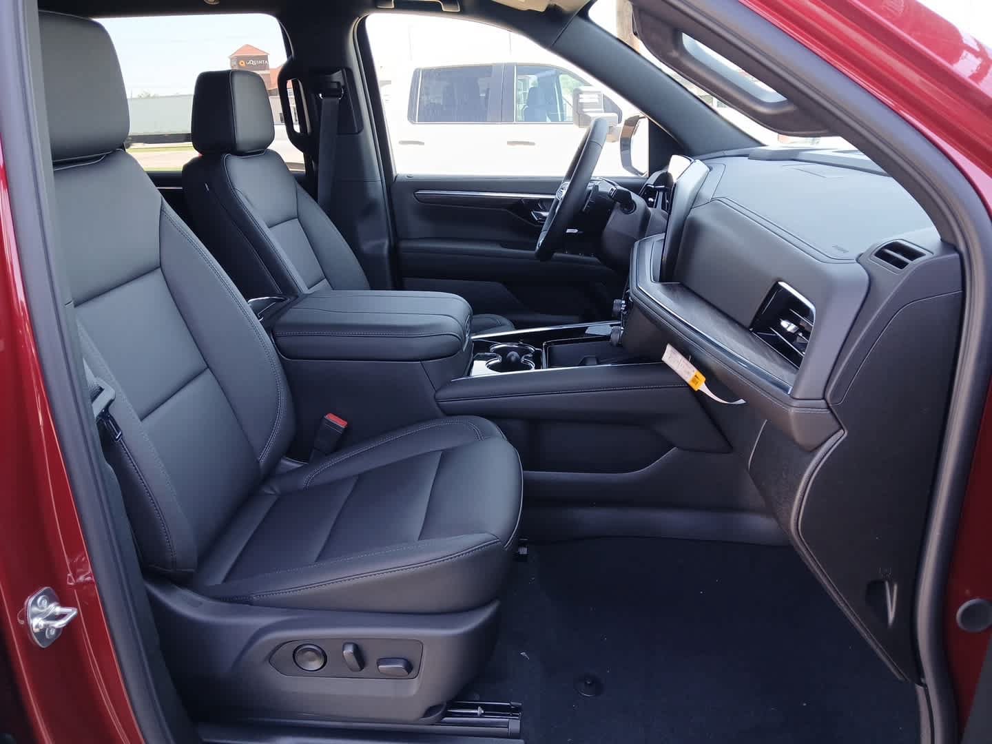 New 2026 Chevrolet Tahoe LT w/ Comfort Package AWD/4WD image 73