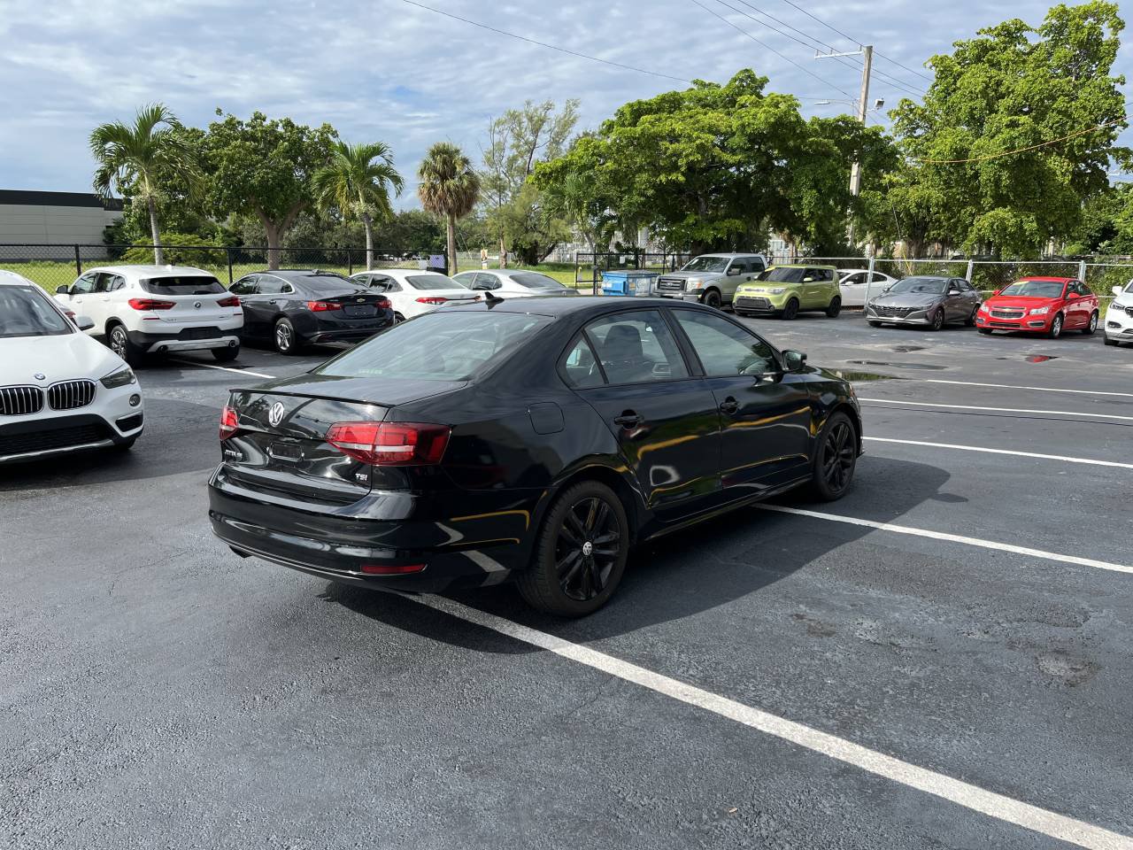 Used 2018 Volkswagen Jetta Sport FWD image 4