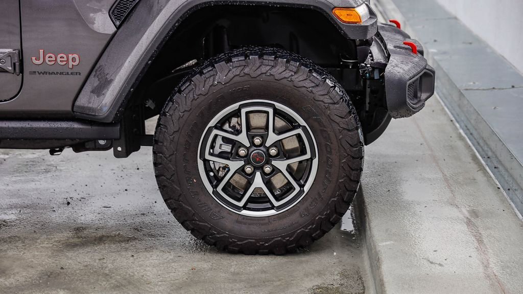 New 2025 Jeep Wrangler Unlimited Rubicon image 11