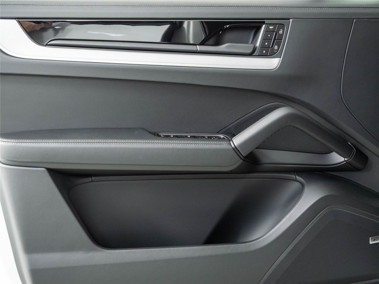New 2026 Porsche Cayenne AWD/4WD image 6